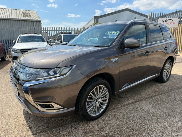 Mitsubishi Outlander 2.4 Phev Juro Black #16