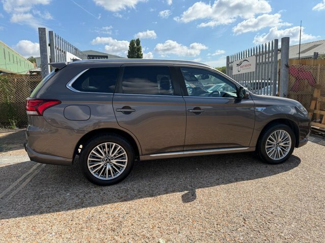 Mitsubishi Outlander 2.4H Twinmotor 13.8Kwh 4H Suv Plug-in H Brown #5