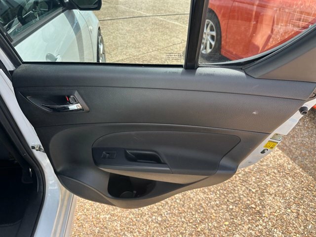 Suzuki Swift 1.2 Sz3 Euro 6 White #24