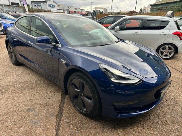 Tesla Model 3 Dual Motor Long Range Saloon 4 Blue