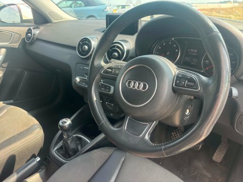 Audi A1 Sportback Tdi Sport White #7