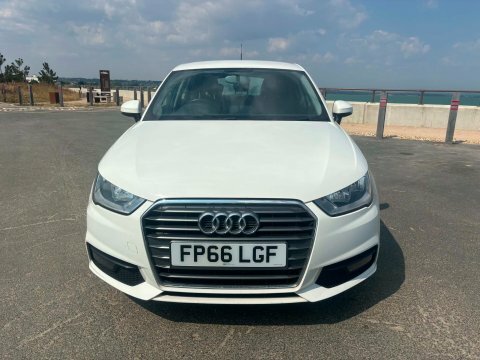 Audi A1 Sportback Tfsi Sport White #2