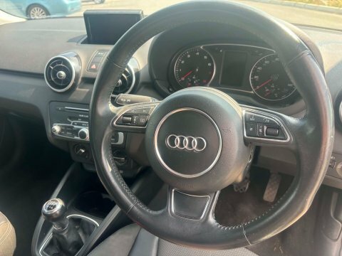 Audi A1 Sportback Tdi Sport White #8
