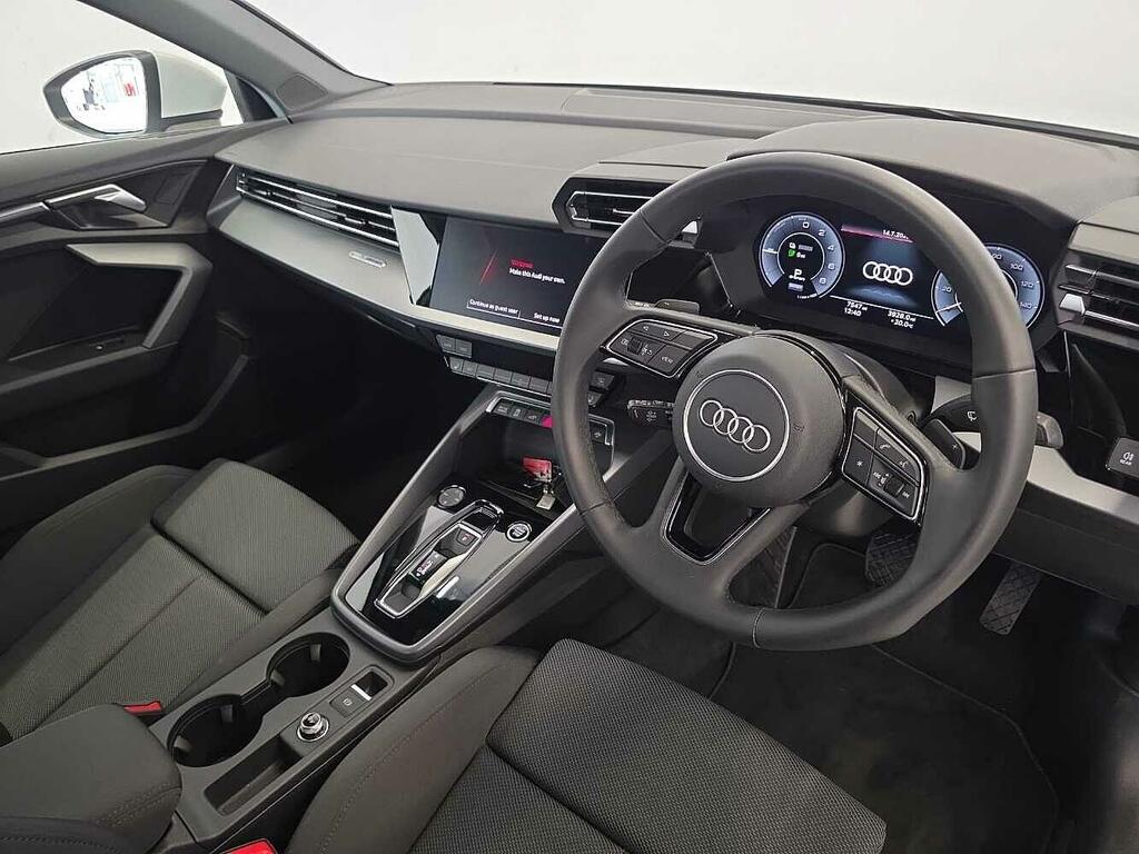 Audi A3 Sport 40 Tfsi E 204 Ps S Tronic SL75NMY White #6