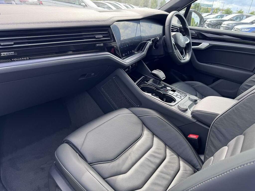 Volkswagen Touareg 3.0 V6 Tdi 4Motion 286 Black Edition Tip DG75ZXH Silver #2