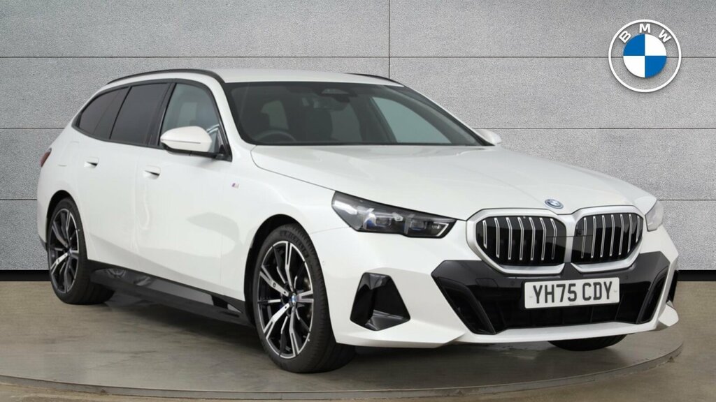 BMW 5 Series 530E M Sport Touring White