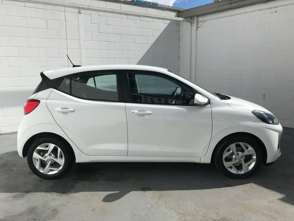Hyundai I10 1.0 Se Connect Hatchback Euro 6 White #6