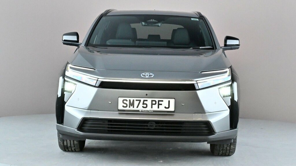 Toyota bZ4X 73.1Kwh Design Suv 224 Ps SM75PFJ Grey #2