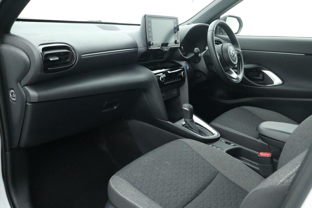 Toyota Yaris Cross 1.5 Vvt-h Design Suv Hybrid E-cvt Euro SW24AEV White #5
