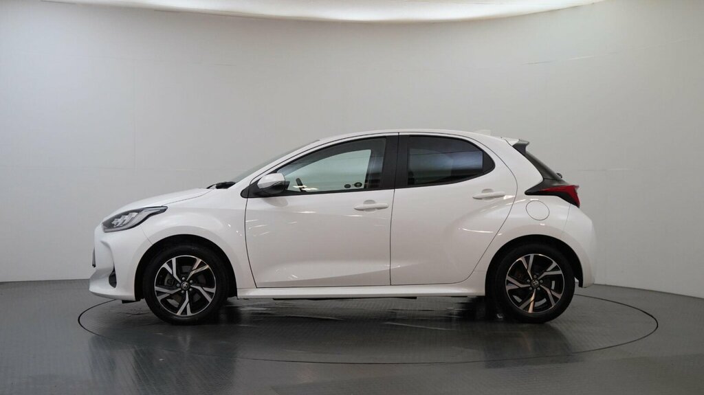 Toyota Yaris 1.5 Vvt-h Design E-cvt Euro 6 Ss SM74HHD White #4