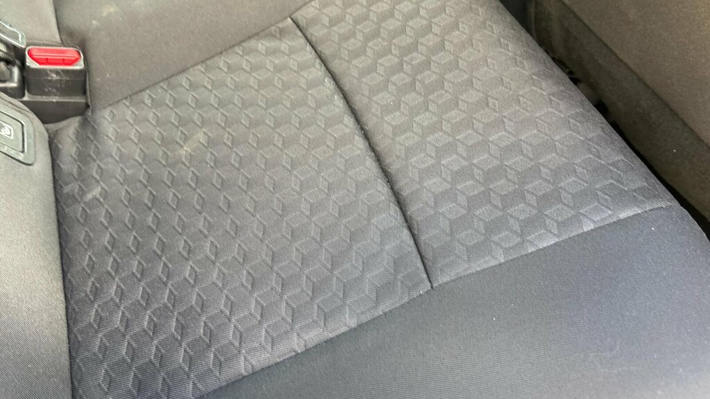 Toyota Yaris 1.5 Vvt-h Design E Cvt White #17