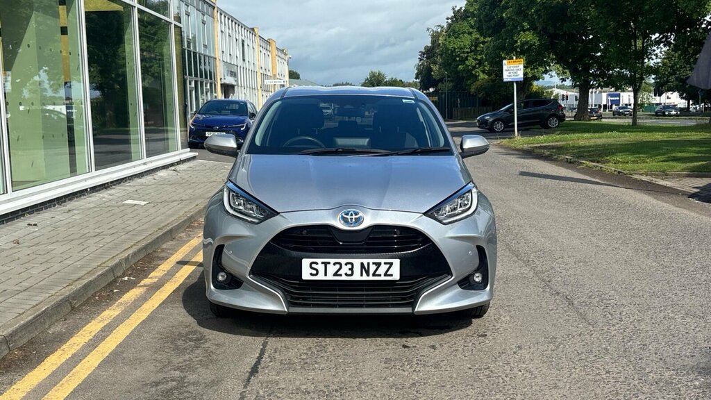 Toyota Yaris 1.5 Vvt-h Design E Cvt White #21