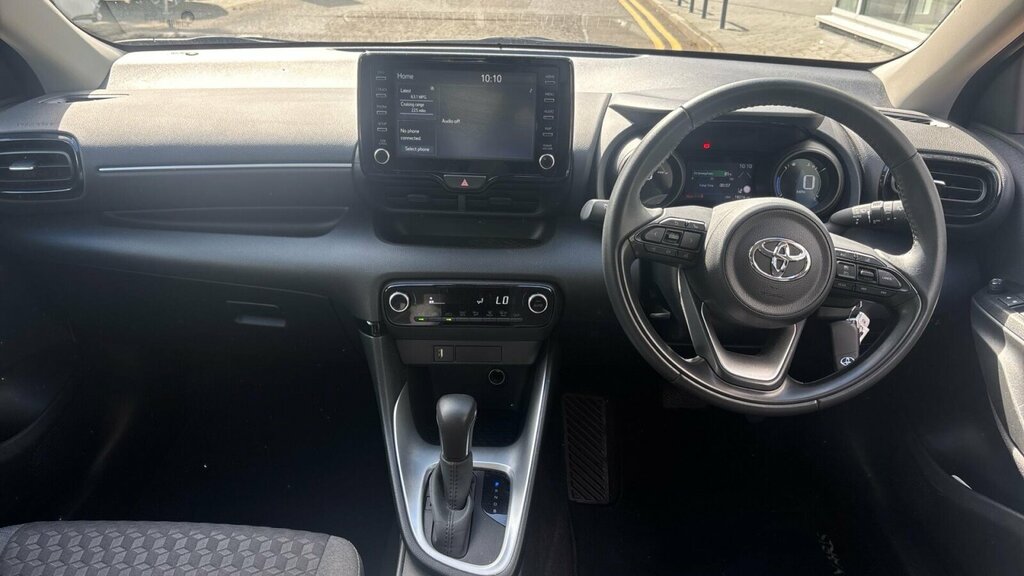 Toyota Yaris 1.5 Vvt-h Design E-cvt Euro 6 Ss Silver #6