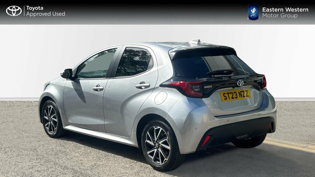 Toyota Yaris 1.5 Vvt-h Design E-cvt Euro 6 Ss Silver #2