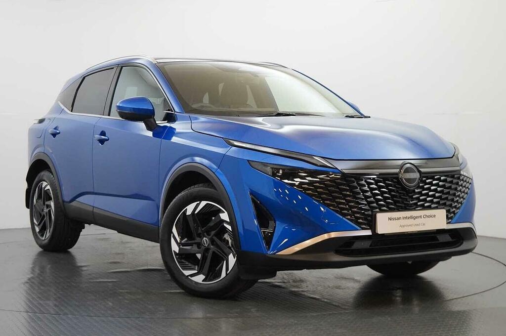 Nissan Qashqai 1.3 Dig-t Mh 140 N-connecta With Glass Roof Pack Blue
