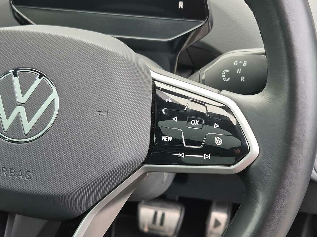 Volkswagen ID.4 Pro 77Kwh Match Suv 286 Ps Black #26