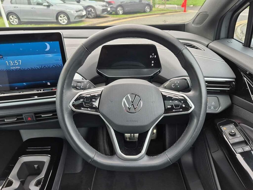 Volkswagen ID.4 Pro 77Kwh Match Suv 286 Ps Black #39