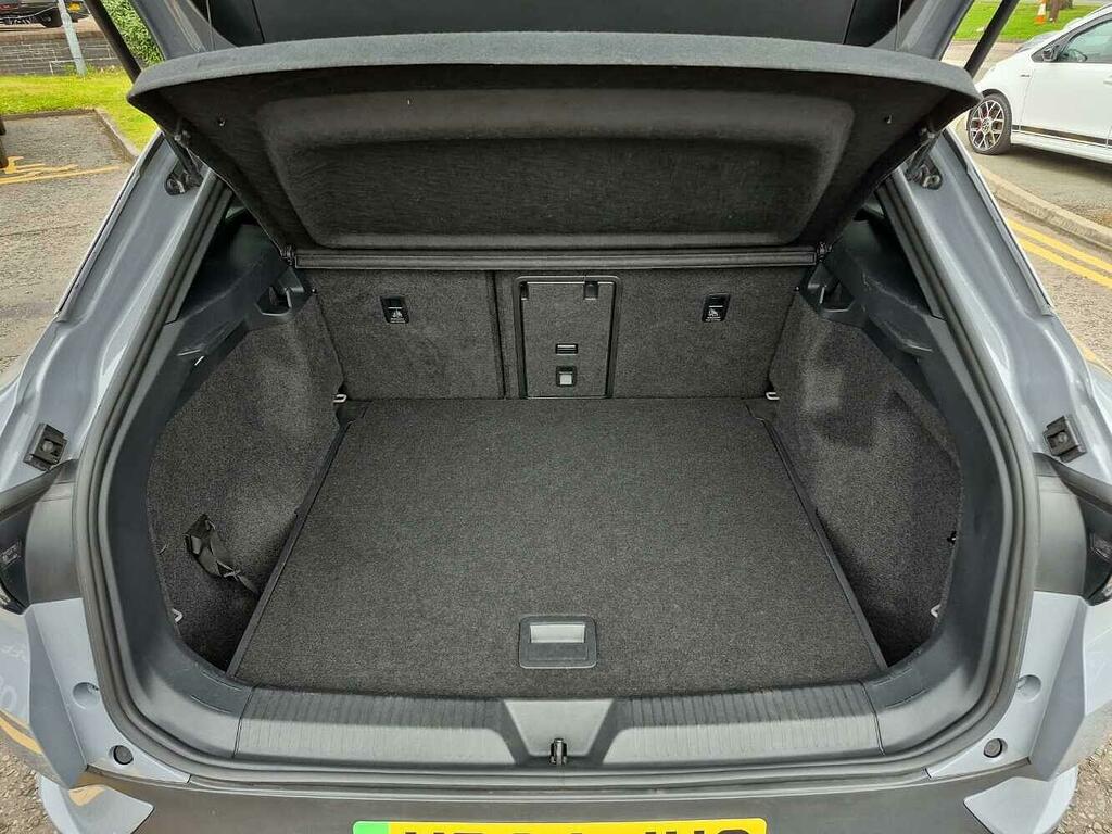Volkswagen ID.4 Pro 77Kwh Match Suv 286 Ps Black #42