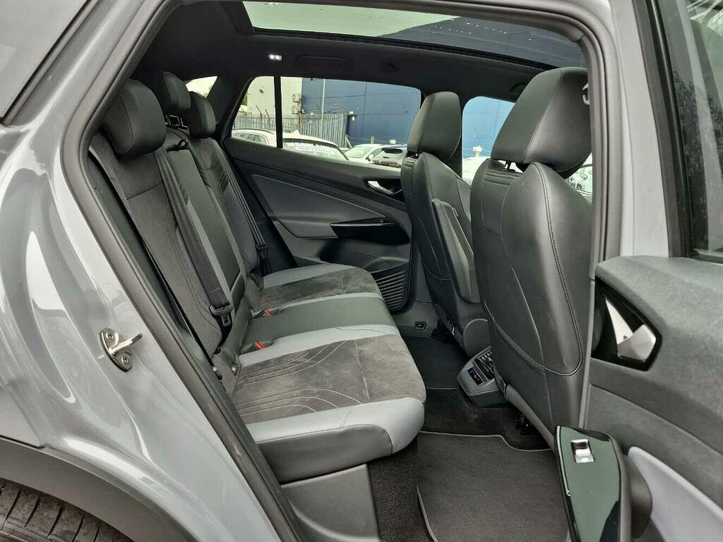 Volkswagen ID.4 Pro 77Kwh Match Suv 286 Ps Black #41
