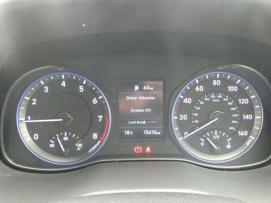 Hyundai Kona Kona Premium Se White #32