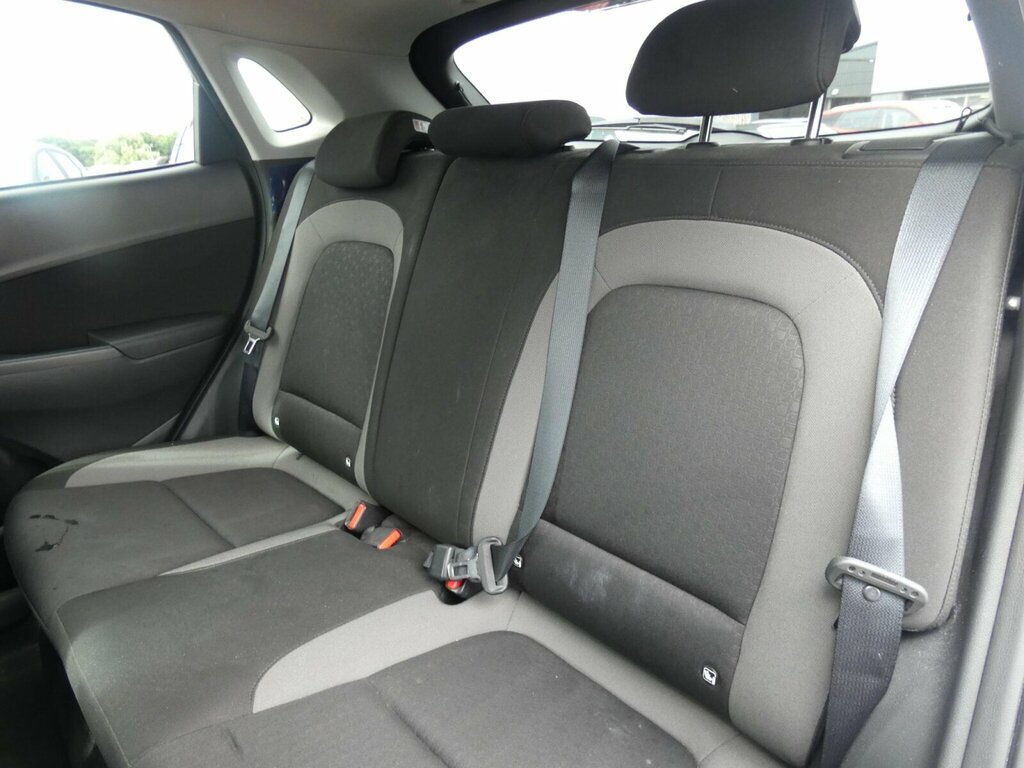 Hyundai Kona Kona Premium Se White #20