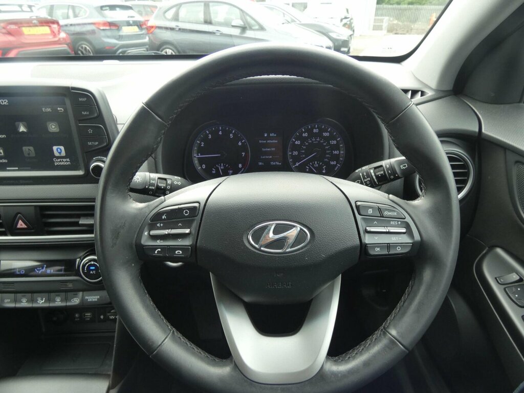 Hyundai Kona Kona Premium Se White #35