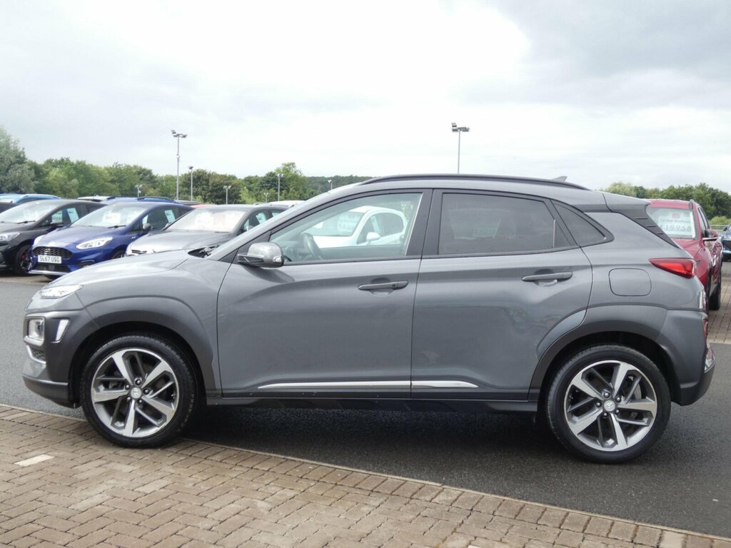 Hyundai Kona Kona Premium Se White #7