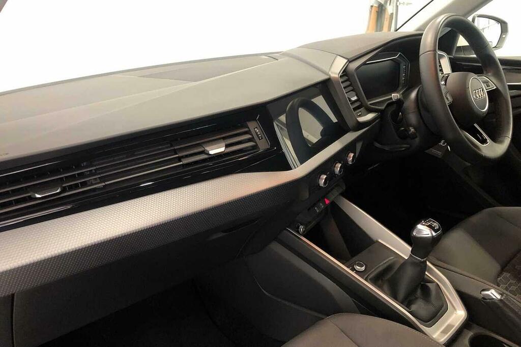 Audi A1 Sport 25 Tfsi 95 Ps 5-Speed SM24ZTD White #2