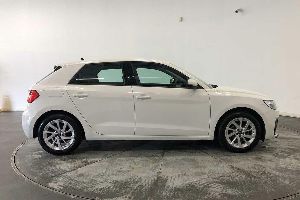 Audi A1 Sport 25 Tfsi 95 Ps 5-Speed SM24ZTD White #4