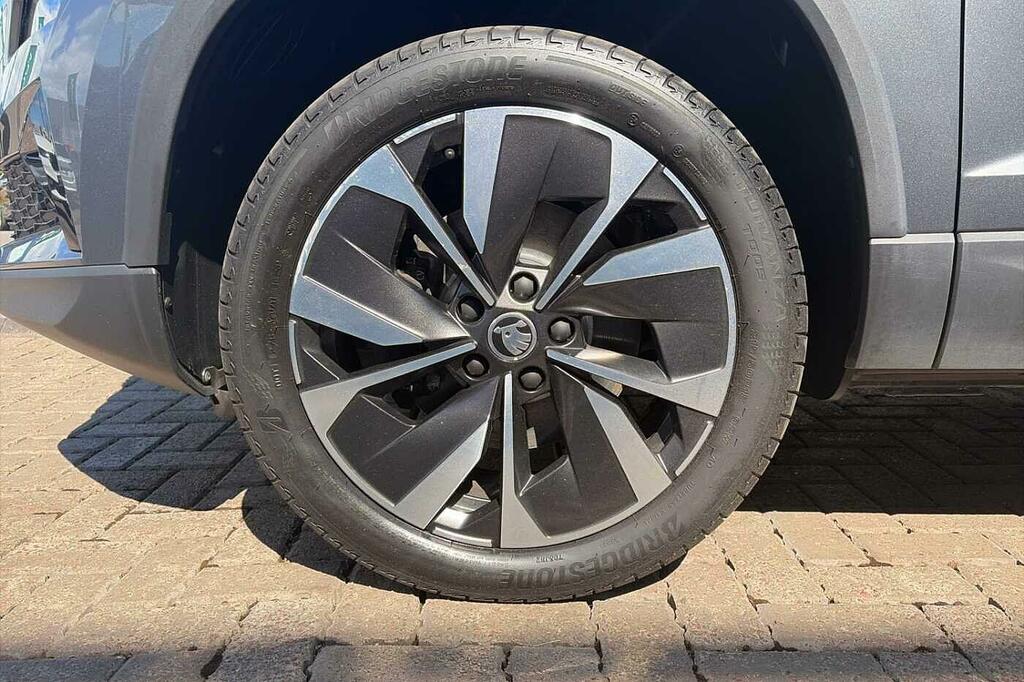 Skoda Karoq 2.0 Tdi Se L Dsg Black #5