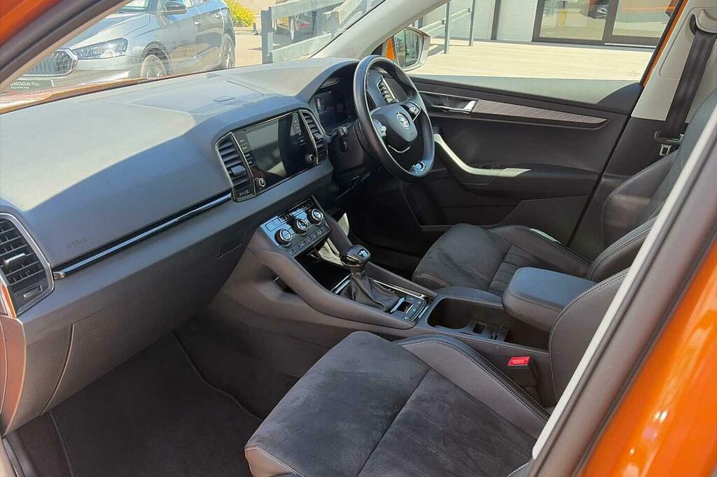 Skoda Karoq 1.5 Tsi Se L Dsg Black #2