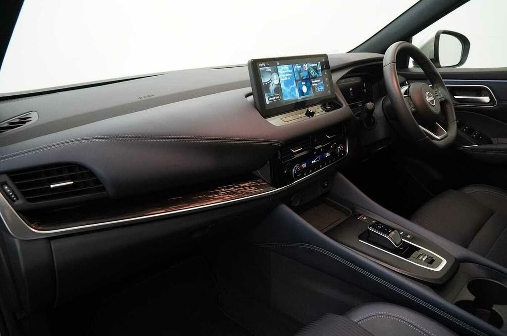 Nissan Qashqai 1.5 E-power 190 Tekna With Sat Nav 360 View Silver #2