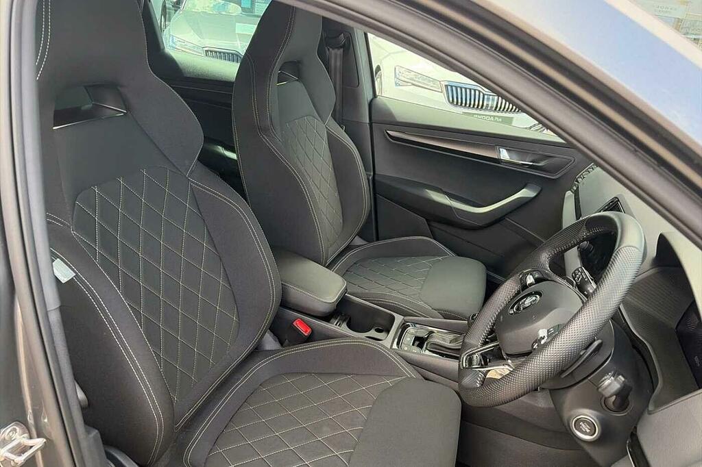 Skoda Karoq Suv 1.0 Tsi 110Ps Se Drive Grey #18