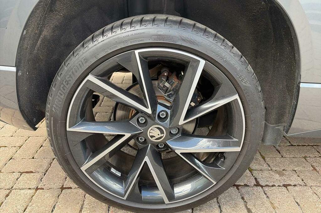 Skoda Karoq Suv 1.0 Tsi 110Ps Se Drive Grey #27