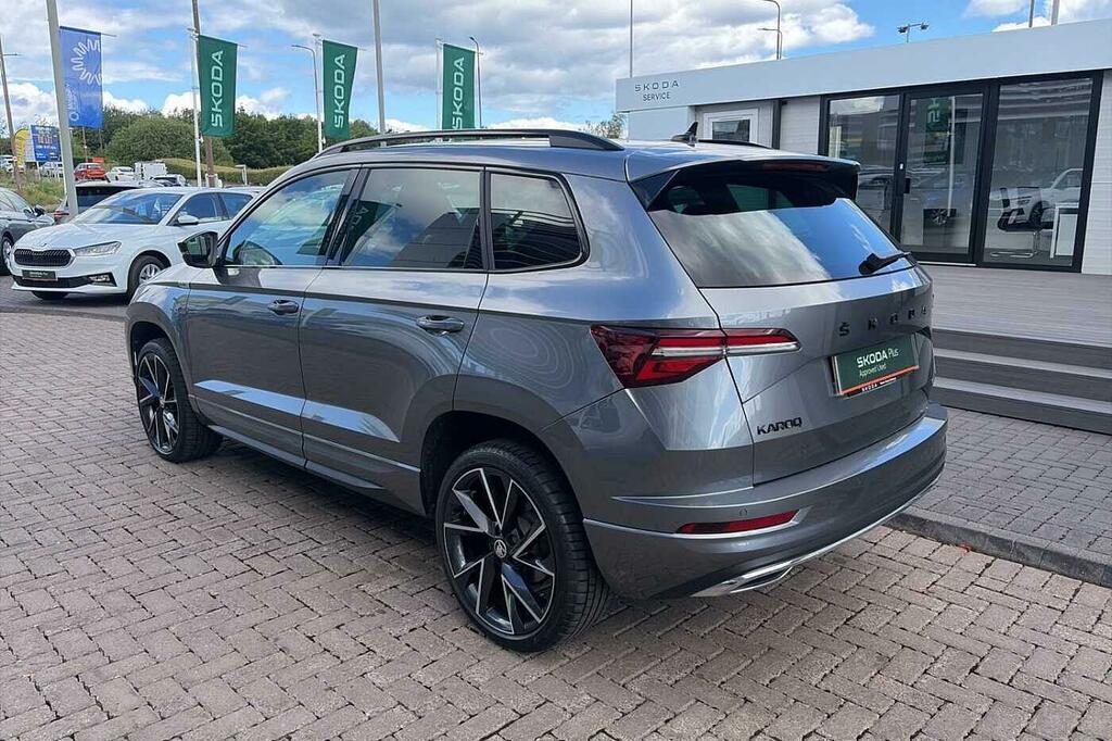 Skoda Karoq 1.5 Tsi Sportline Dsg Black #3