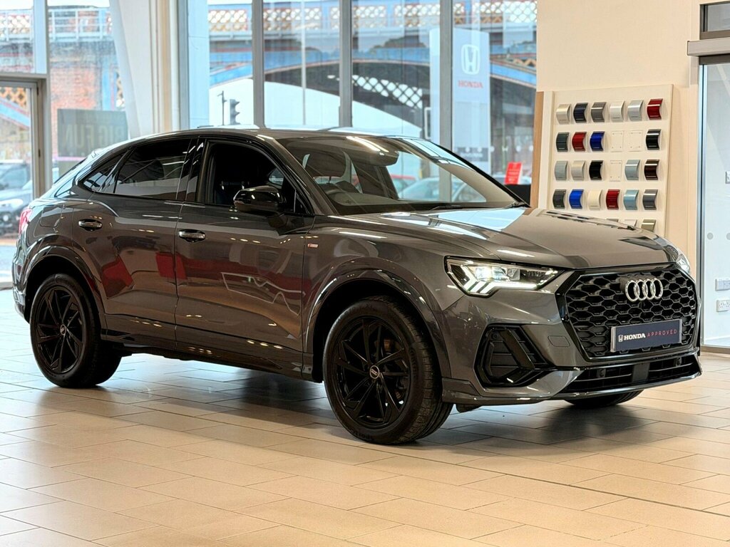Audi Q3 1.5 Tfsi Cod 35 Black Edition Euro 6 Ss Grey
