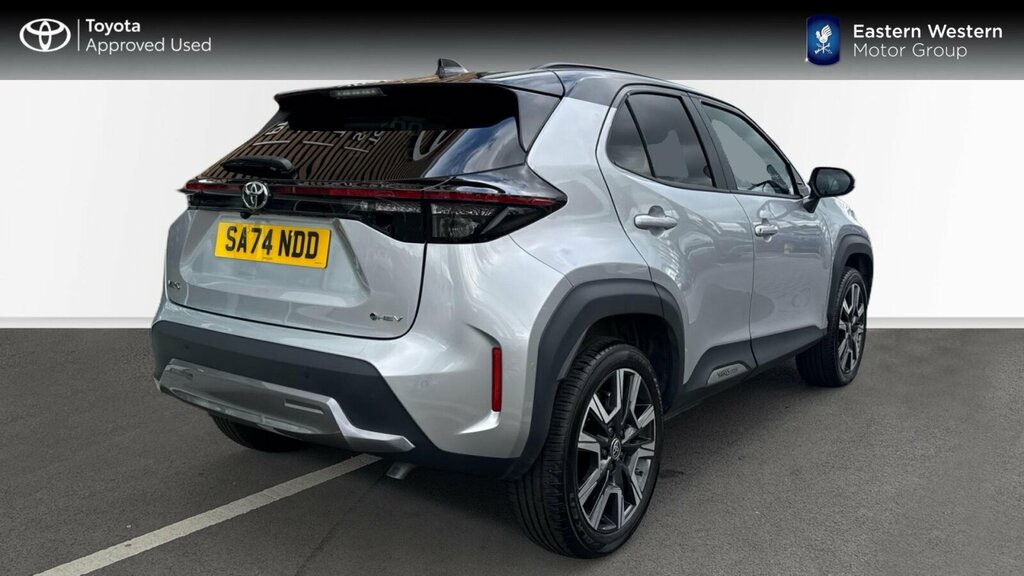 Toyota Yaris Cross 1.5 Vvt-h Premiere Edition E-cvt Euro 6 Ss Silver #2