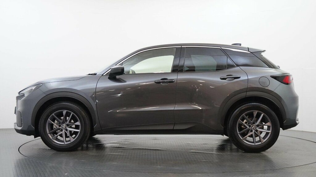 Lexus LBX 1.5 Vvt-ie Takumi Design Suv Hybrid E-c Red #10