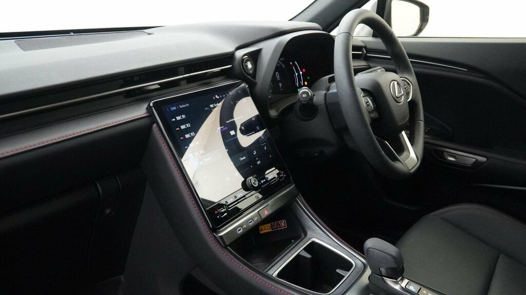 Lexus LBX 1.5 Vvt-ie Takumi Design Suv Hybrid E-c Red #38