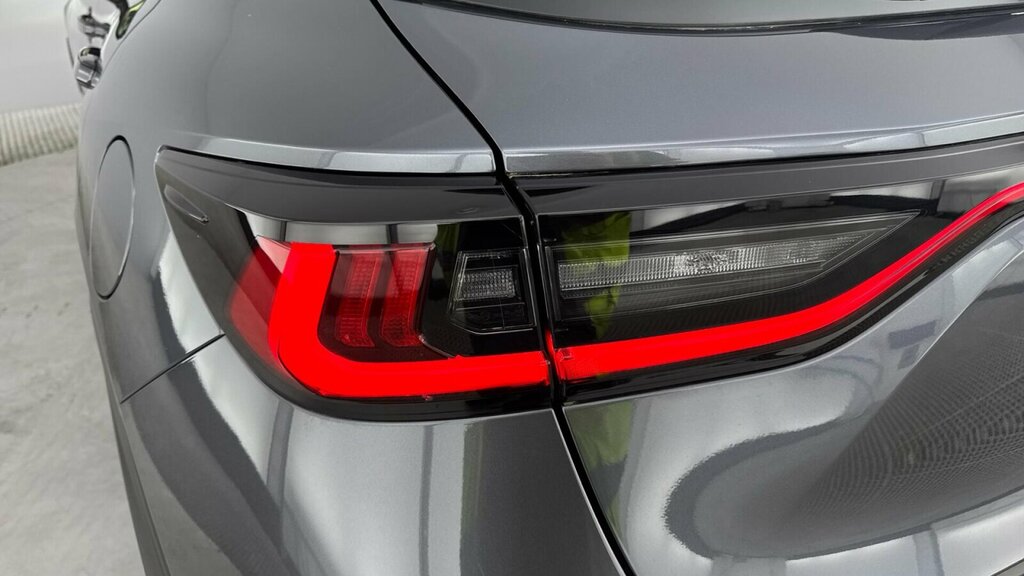 Lexus LBX 1.5 Vvt-ie Takumi Design Suv Hybrid E-c Red #31