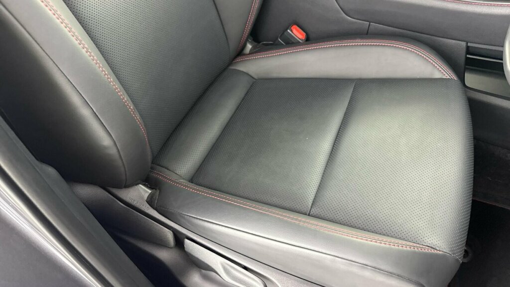 Lexus LBX 1.5 Vvt-ie Takumi Design Suv Hybrid E-c Red #25
