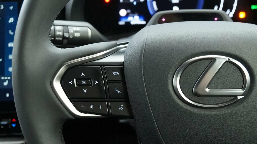 Lexus LBX 1.5 Vvt-ie Takumi Design Suv Hybrid E-c Red #44