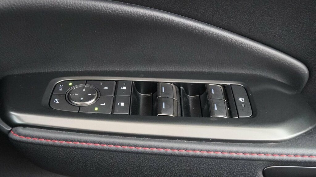 Lexus LBX 1.5 Vvt-ie Takumi Design Suv Hybrid E-c Red #46