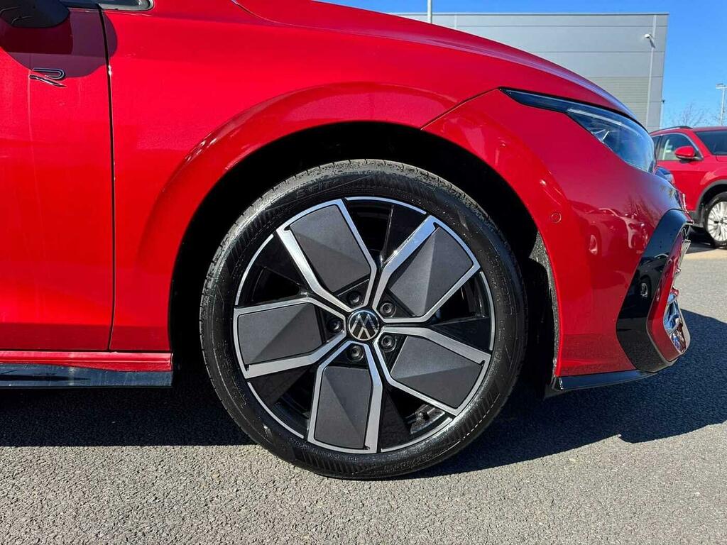 Volkswagen Golf 1.5 Etsi 150 Black Edition Dsg Red #5