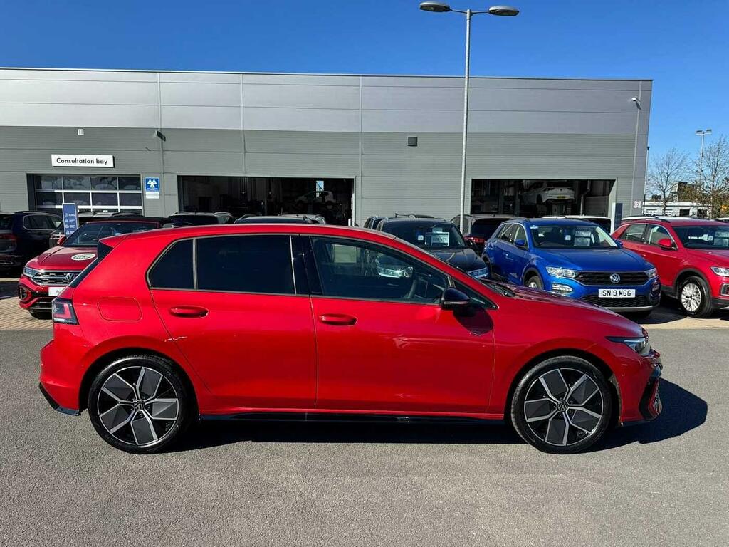 Volkswagen Golf 1.5 Etsi 150 Black Edition Dsg Red #4