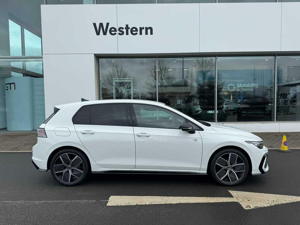 Volkswagen Golf 1.5 Etsi 150 Black Edition Dsg SL26LNA White #4