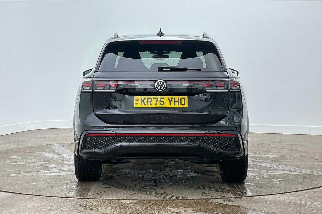 Volkswagen Tiguan R-line Green #8