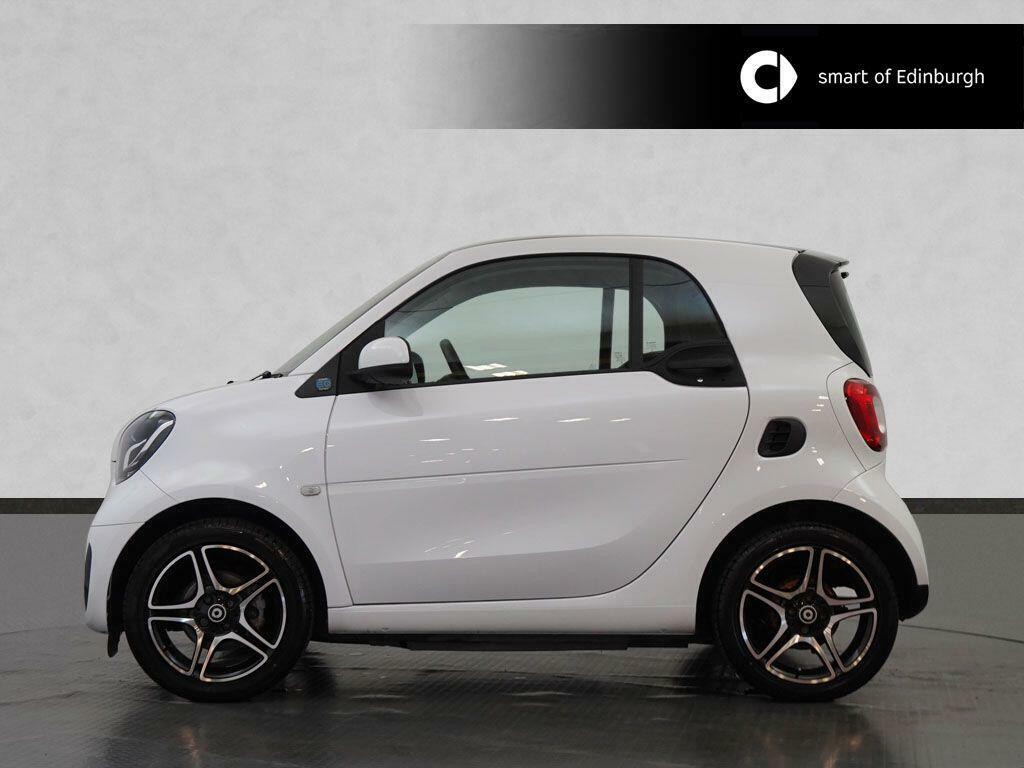 Smart Fortwo Coupe 17.6Kwh Premium 22Kw Charger White #4