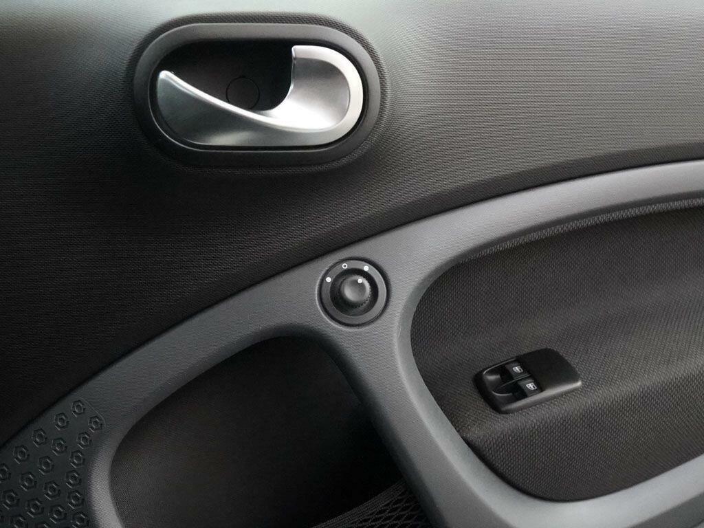 Smart Fortwo Coupe 60Kw Eq Exclusive 17Kwh 22Kwch  #29