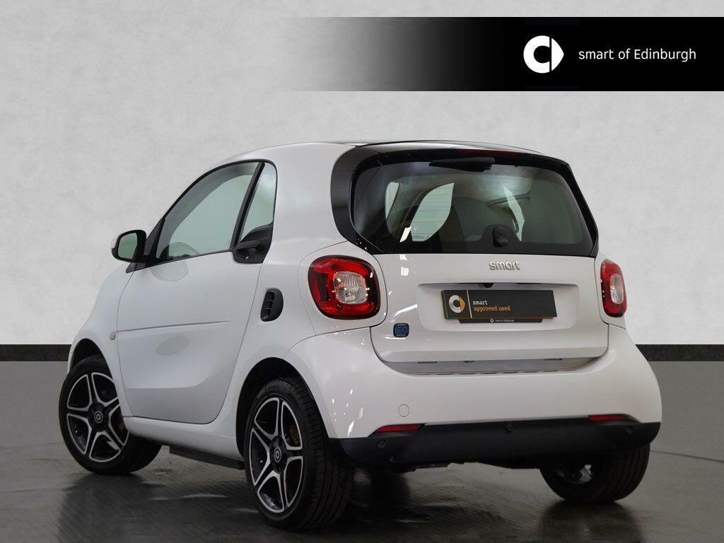 Smart Fortwo Coupe 17.6Kwh Premium 22Kw Charger White #3